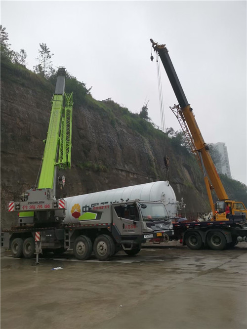 黔西南“不怕风雨冻”—— 吊车的 “恶劣环境适应” 技术